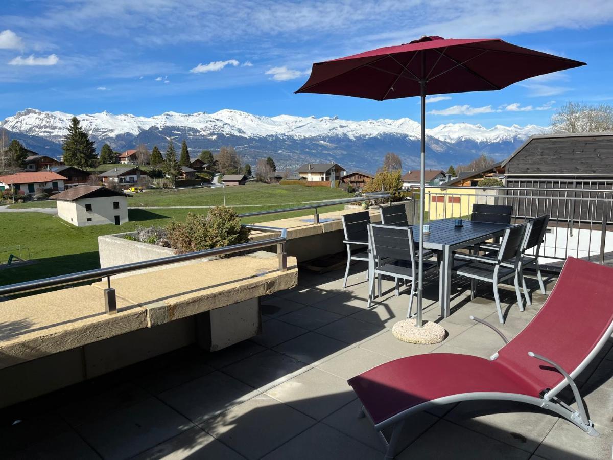 Au Village De Nax, Ravissant 2 Pieces Et Demi Avec Terrasse Apartment